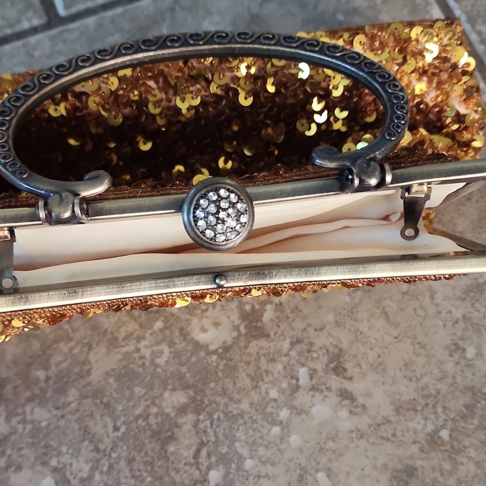 Vintage Gold Sequin Top Handle Clutch Kiss Lock Lined Silver Hardware Women j - Picture 3 of 8